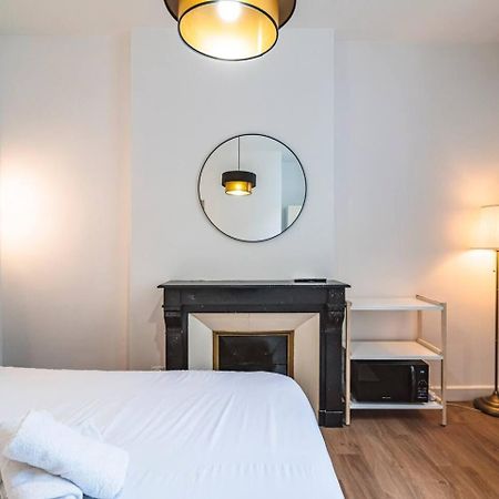 Pink, Appartement En Plein Coeur De Reims Ngoại thất bức ảnh